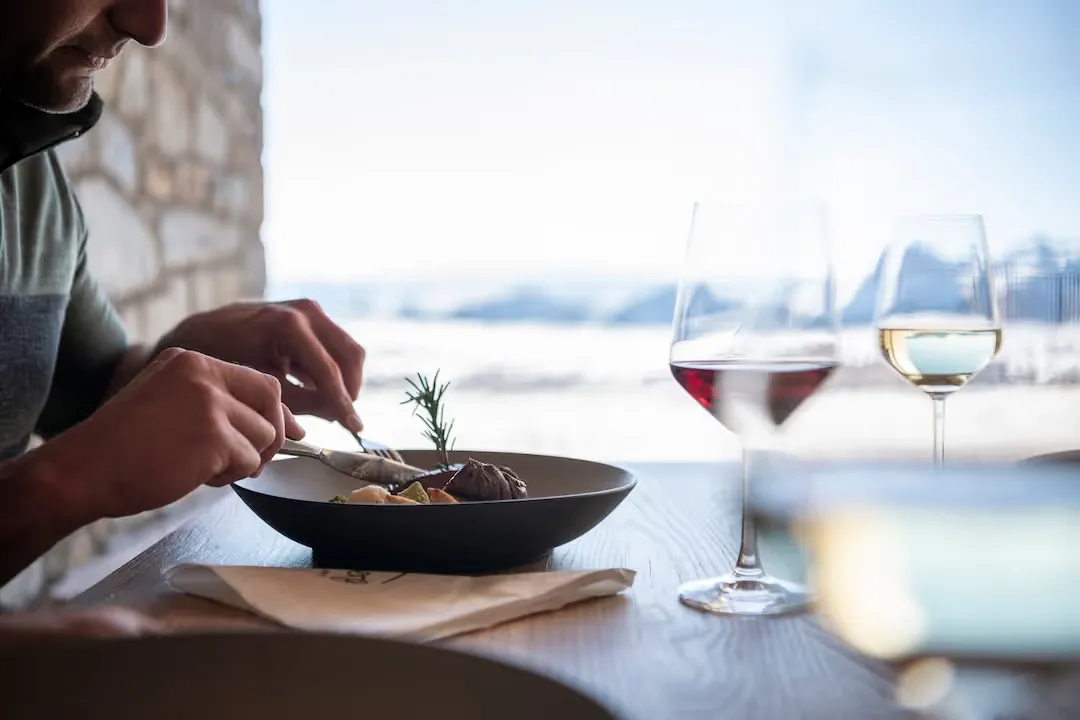 Im Restaurant des Ramilia