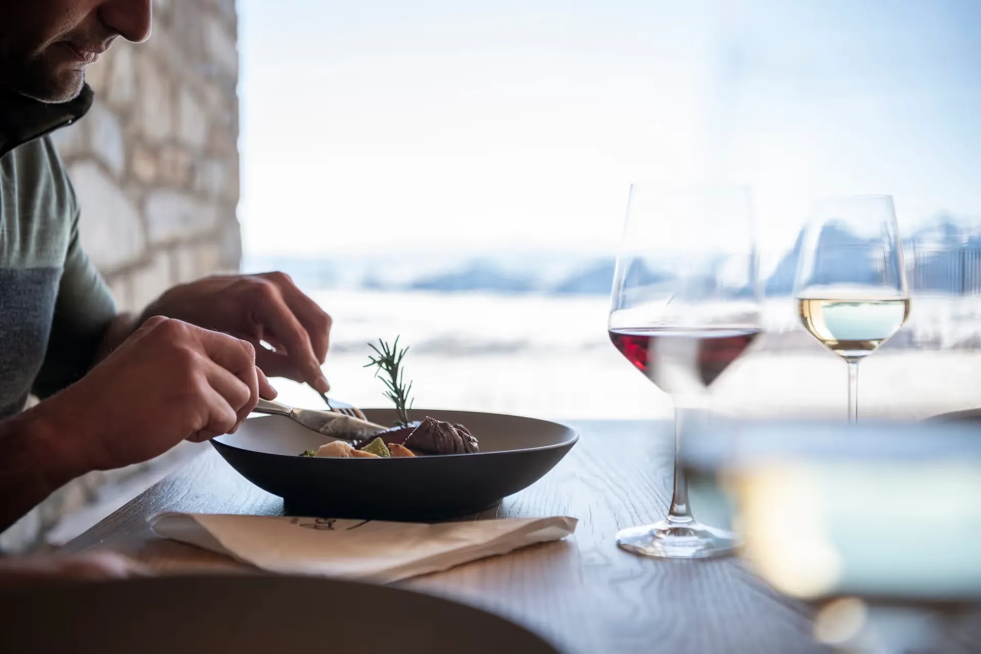 Im Restaurant des Ramilia
